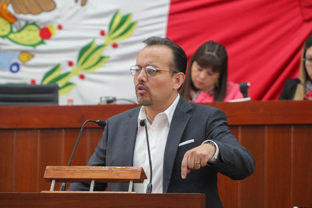 La estrategia del gobierno es normalizar la violencia: diputado Cambrón Soria